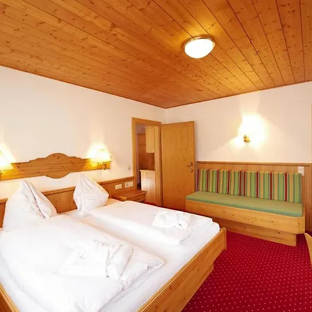 Apartamento Flachau Apartment With A Balcony